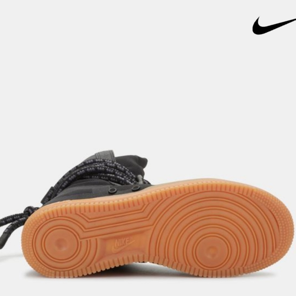 *LAST ONE* womens Nike SF Air Force 1 boots AF1 - Picture 5 of 8